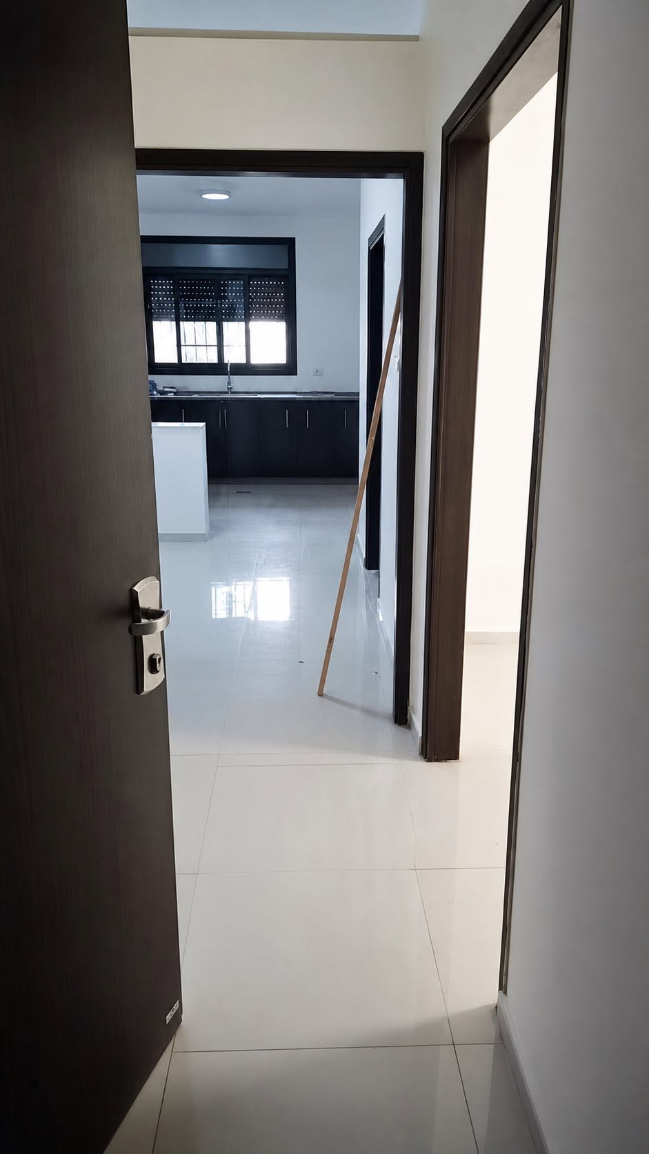 شقه غير مفروشة للبيع