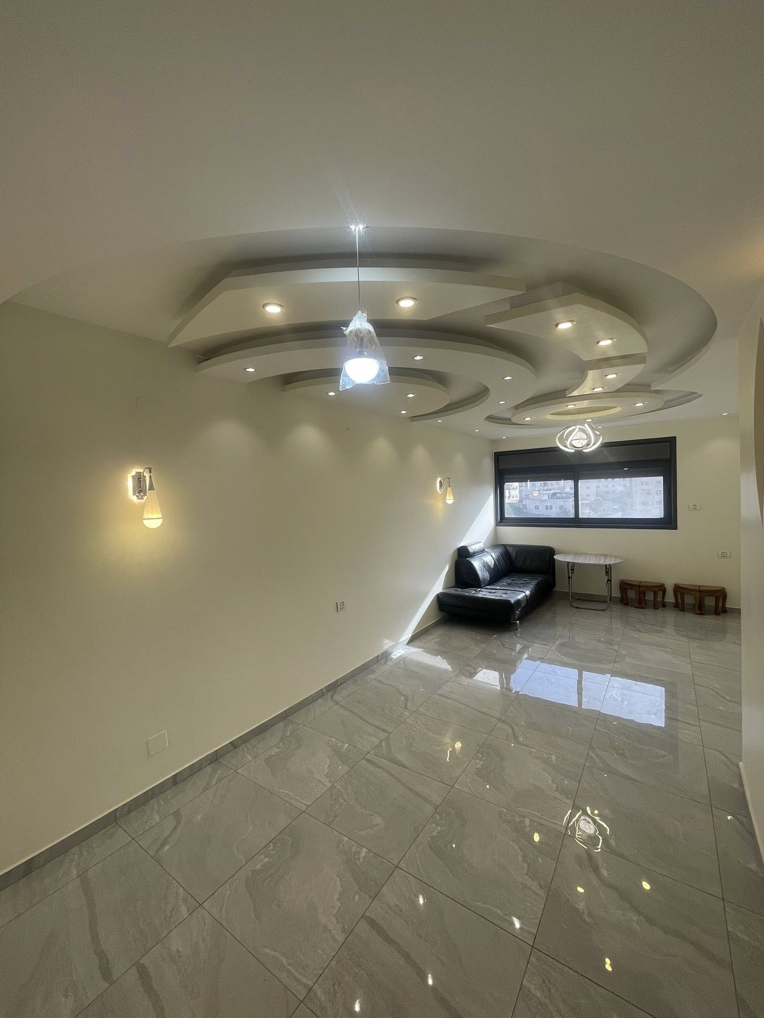 شقه غير مفروشة للبيع