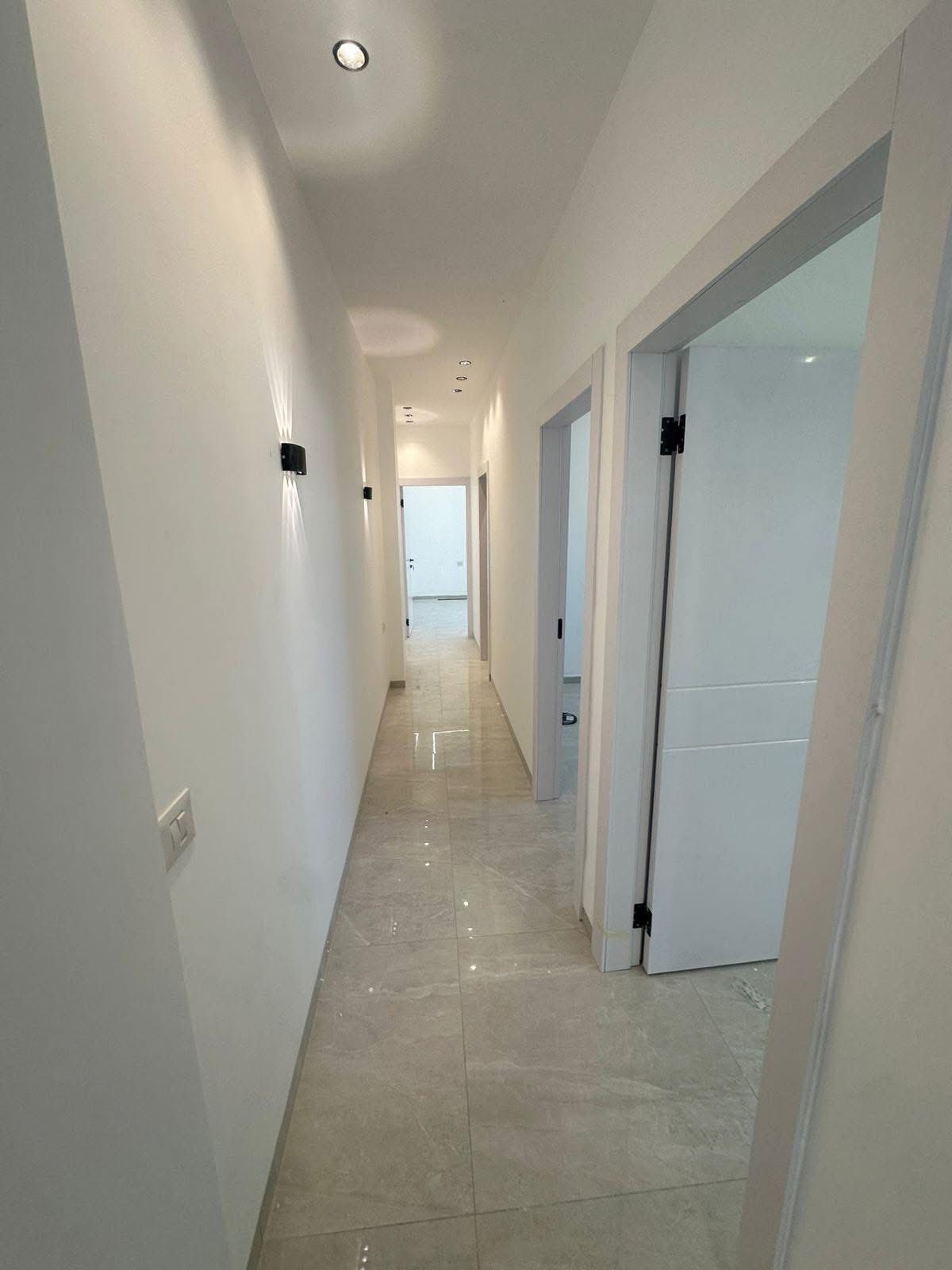 شقه غير مفروشة للبيع