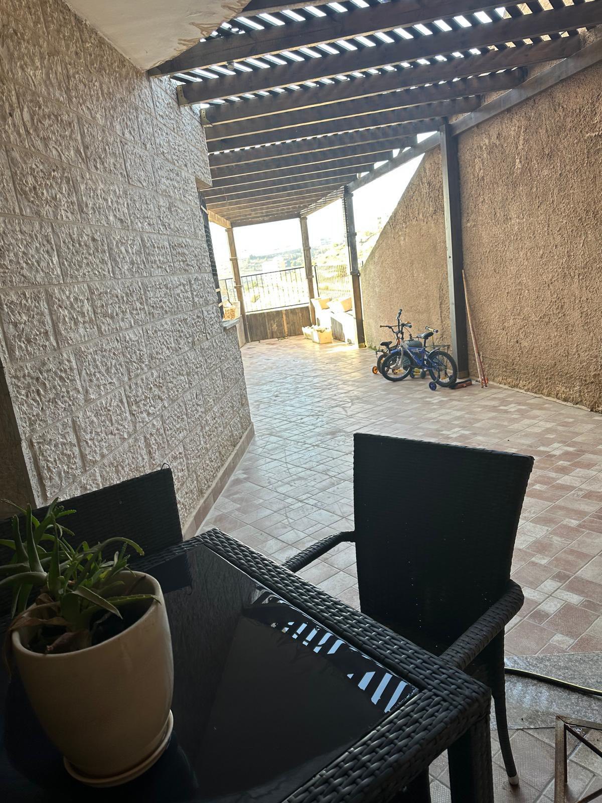 شقه مفروشة للبيع