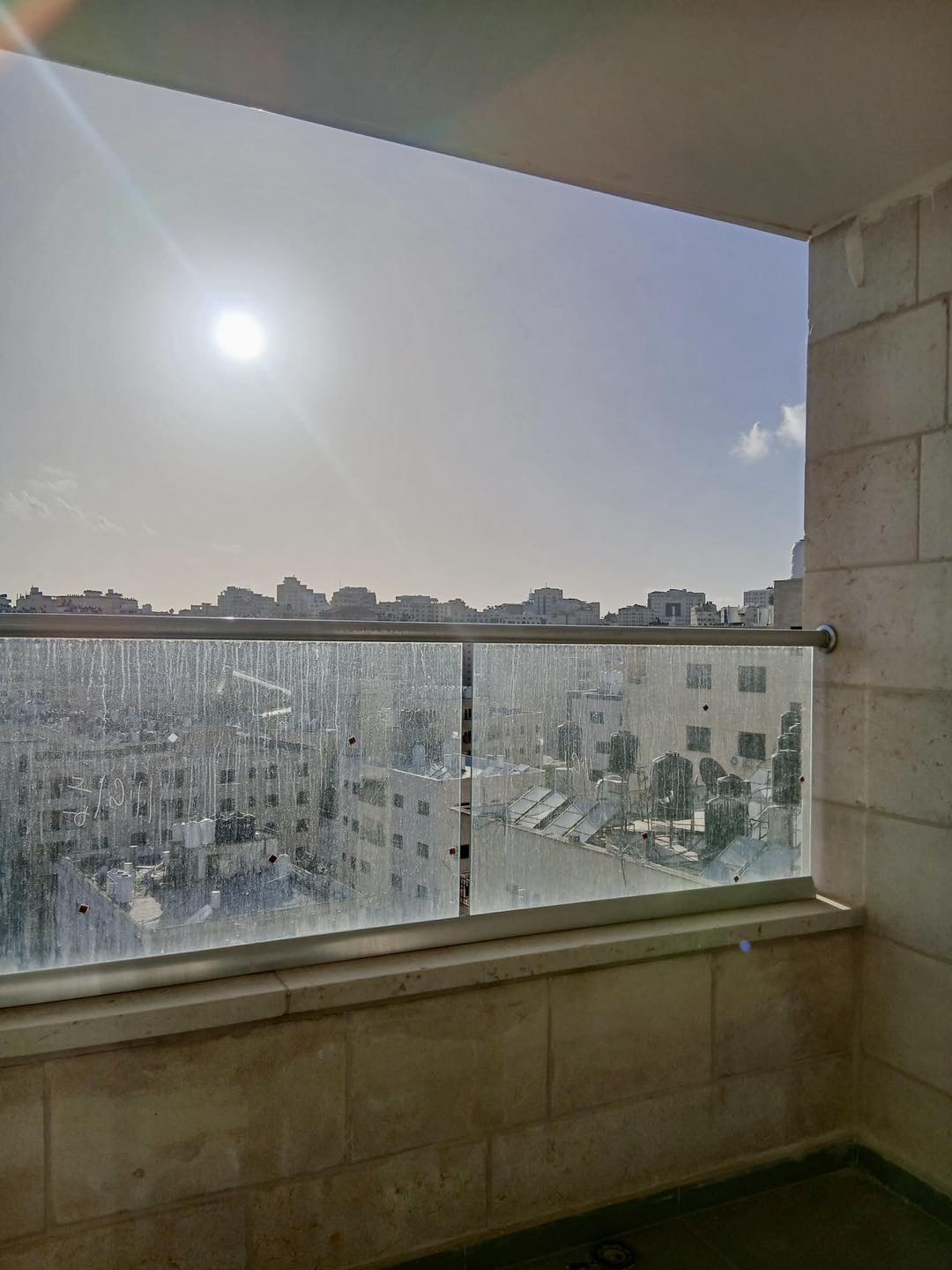 شقه مشطبة للبيع