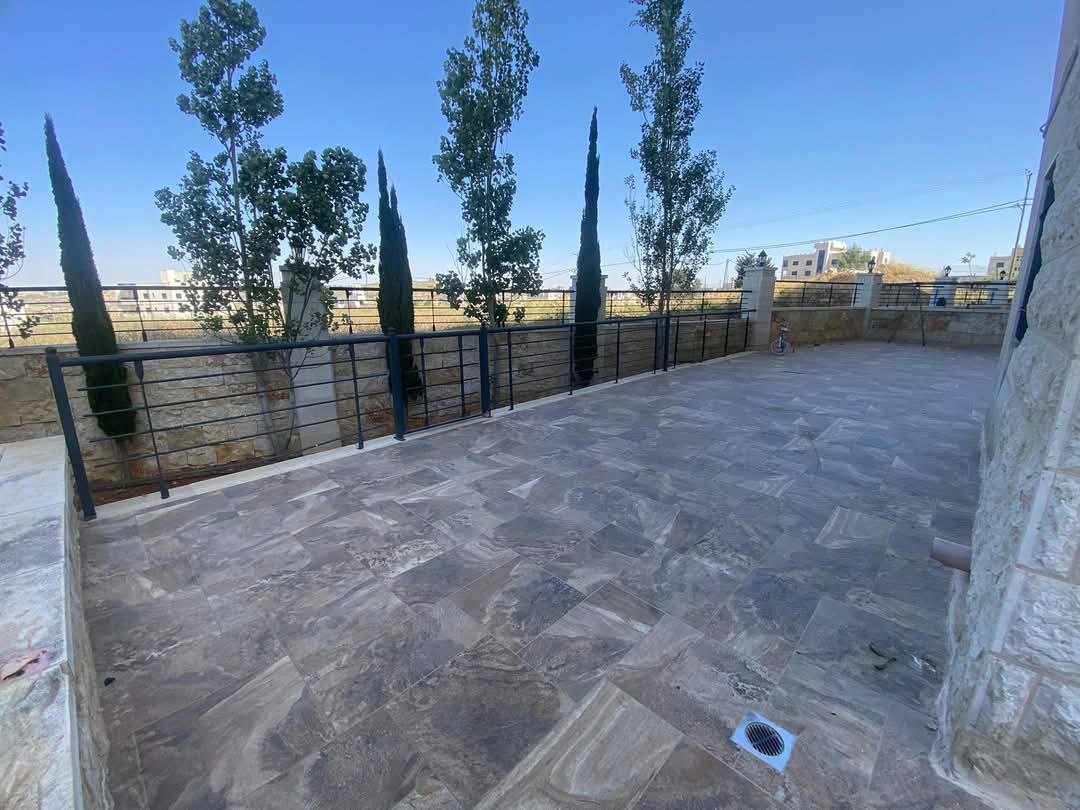 شقه مفروشة للبيع