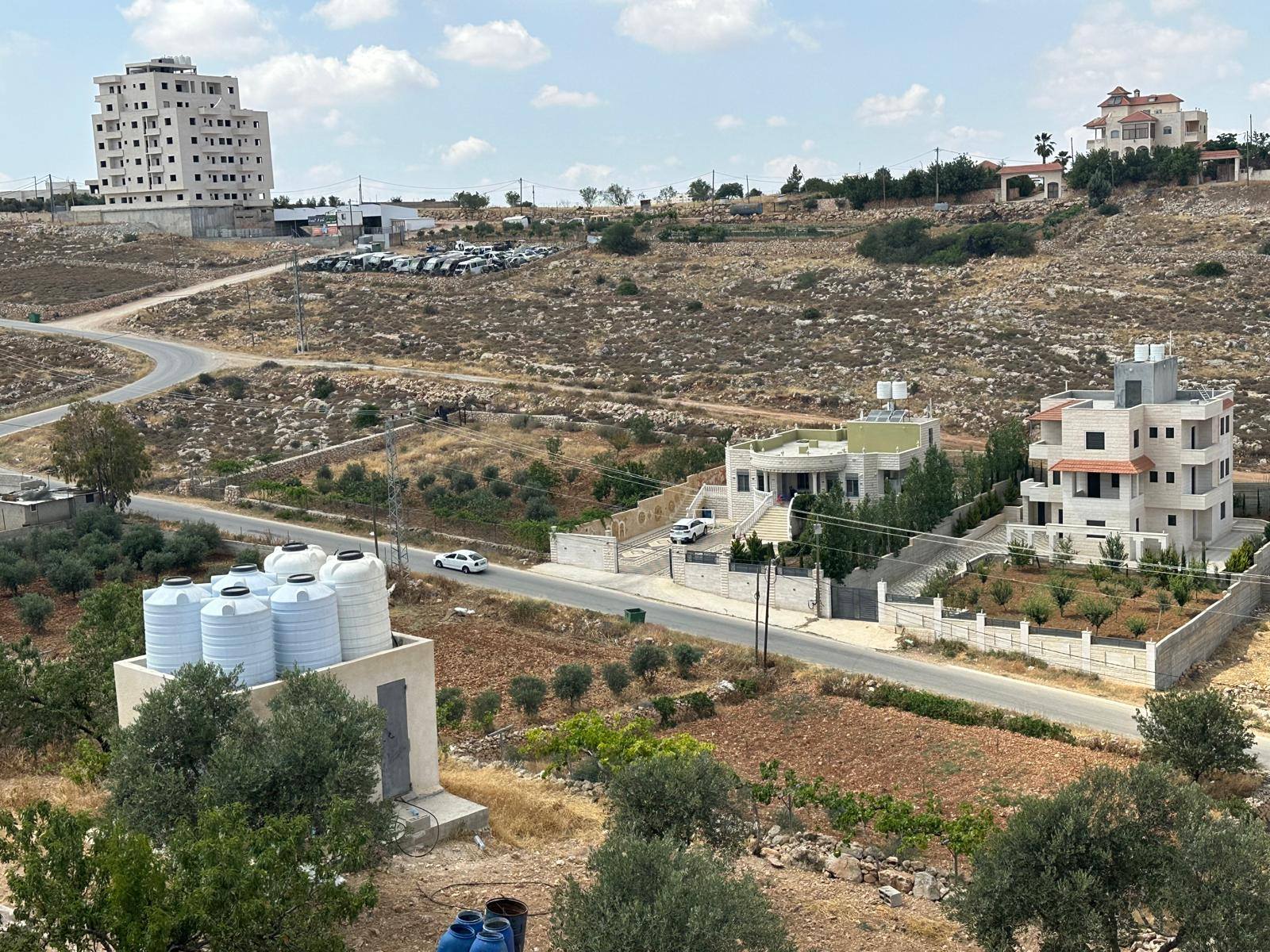 أرض للبيع 1363 متر مربع