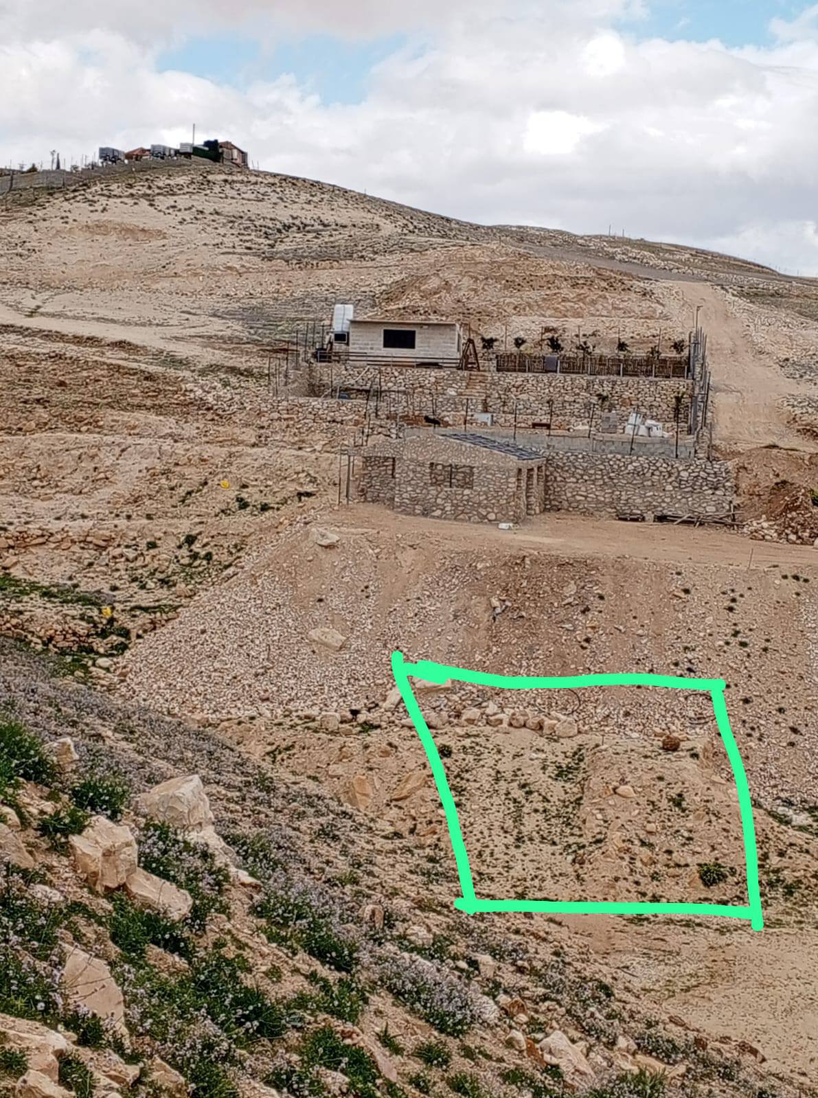 أرض للبيع 400 متر مربع