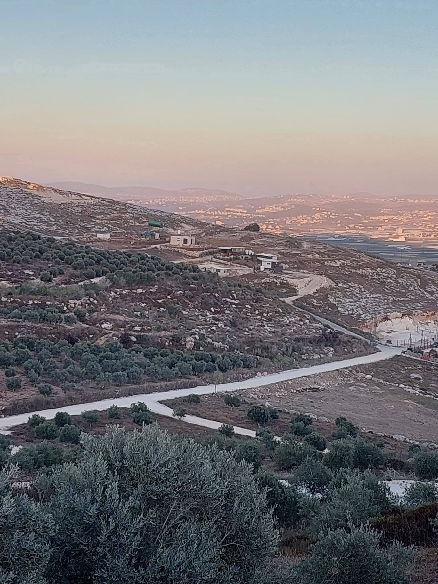 أرض للبيع 635 متر مربع