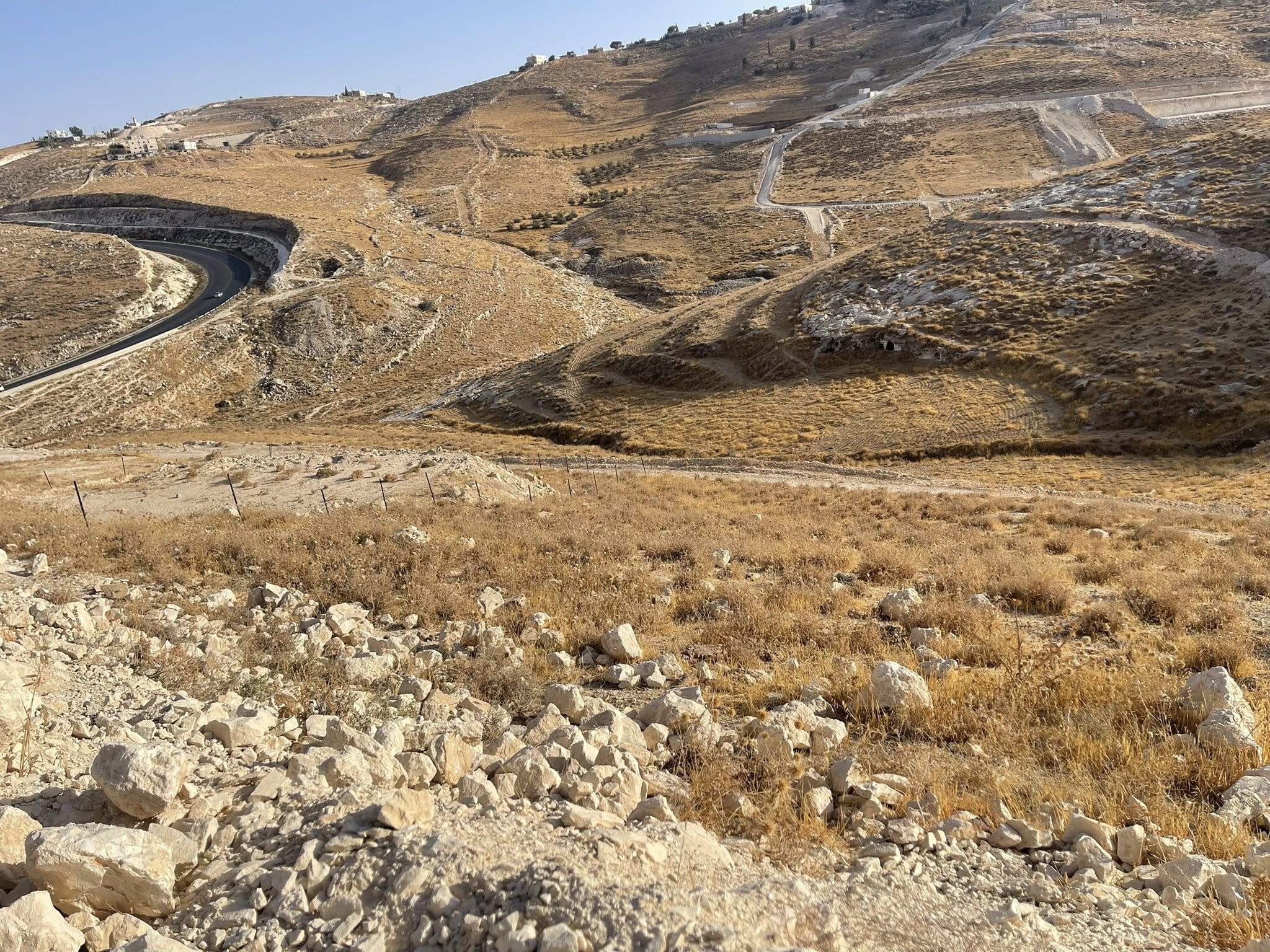 أرض للبيع نصف دونم