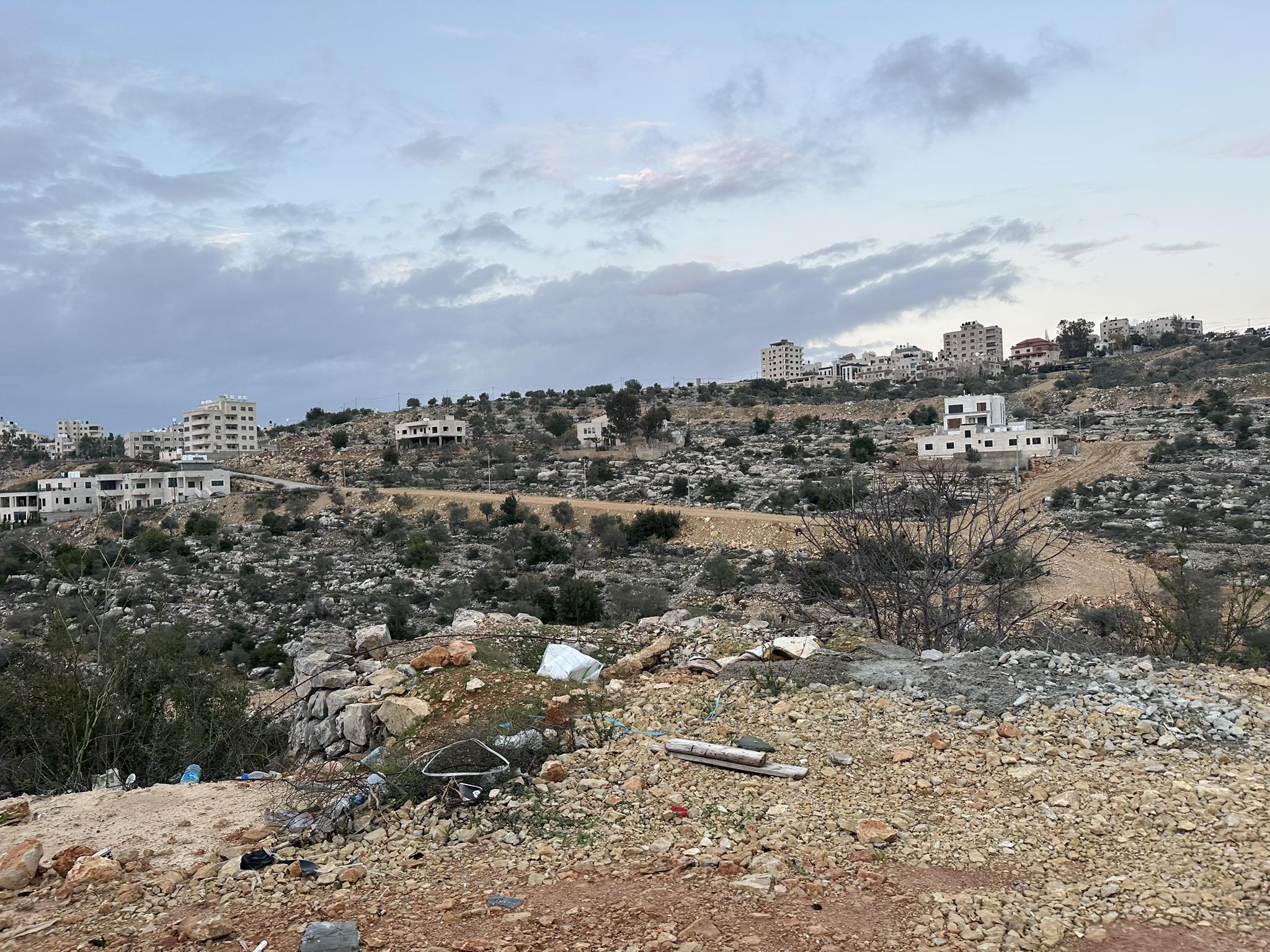 أرض للبيع 550 متر مربع