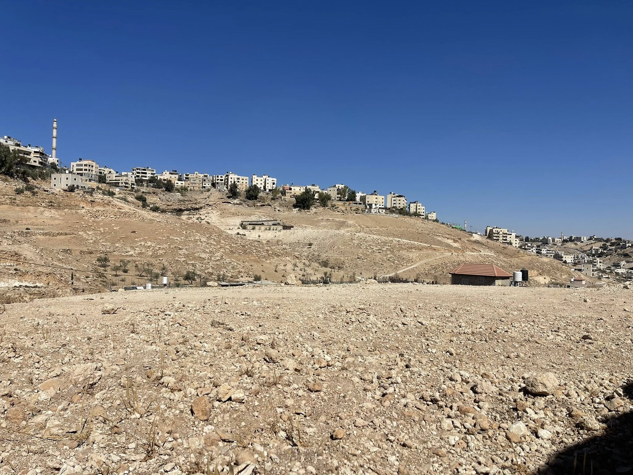 أرض للبيع 400م