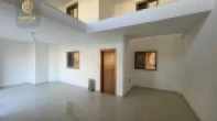 محل للبيع