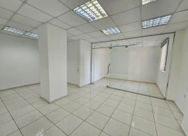 مكاتب للإيجار