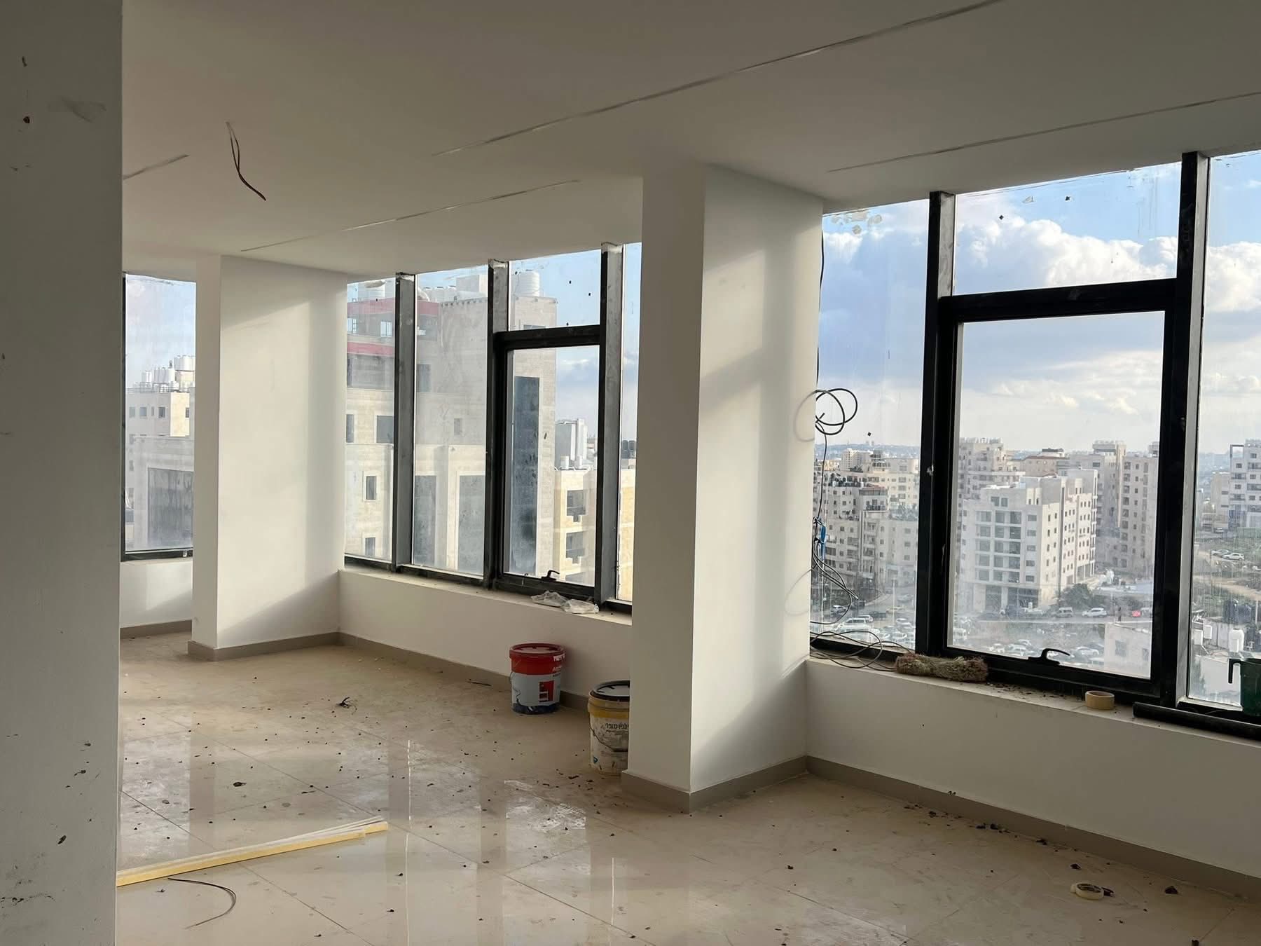 مكتب - للإيجار