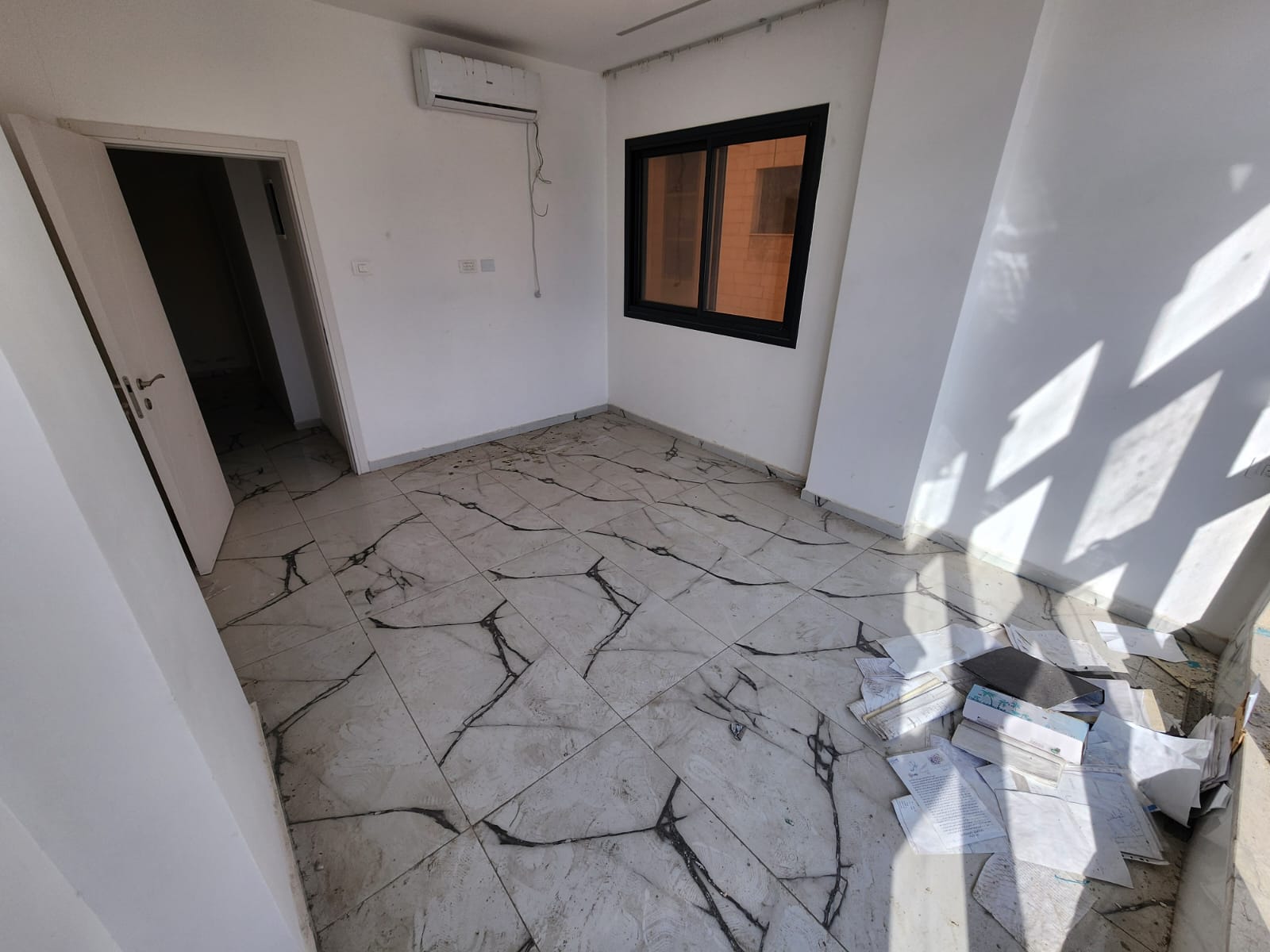 مكتب - للبيع