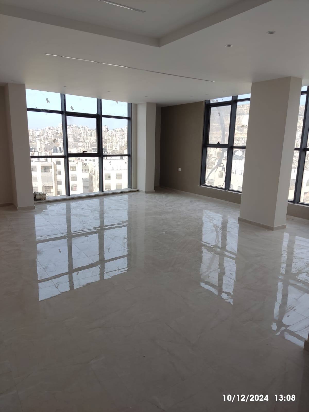 مكتب - للإيجار