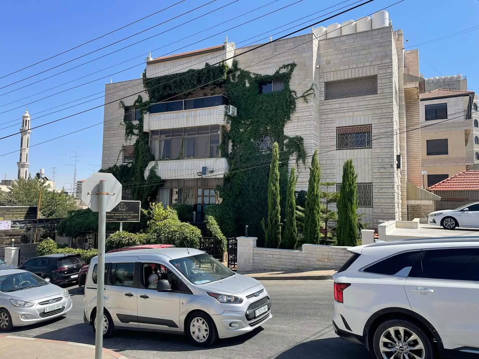 مكتب - للإيجار