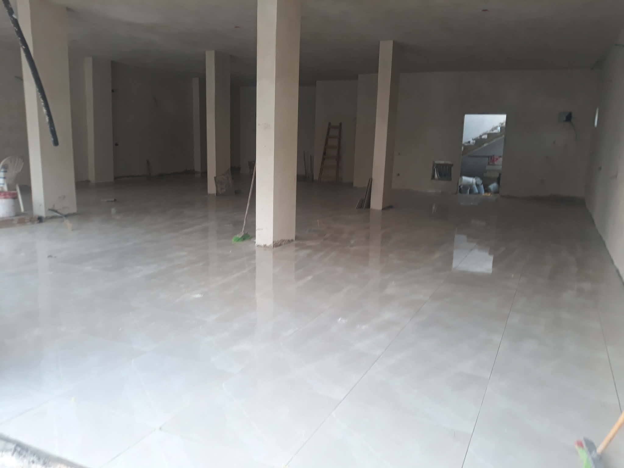 مخزن - للإيجار