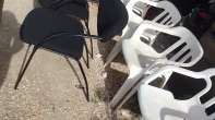 5 كراسي بلاستك