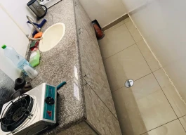 خزانة مجلى مع الشايش