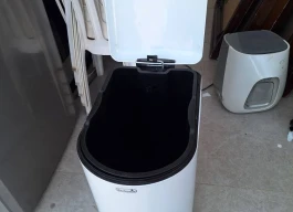 سطل الزباله شبه جديد للبيع