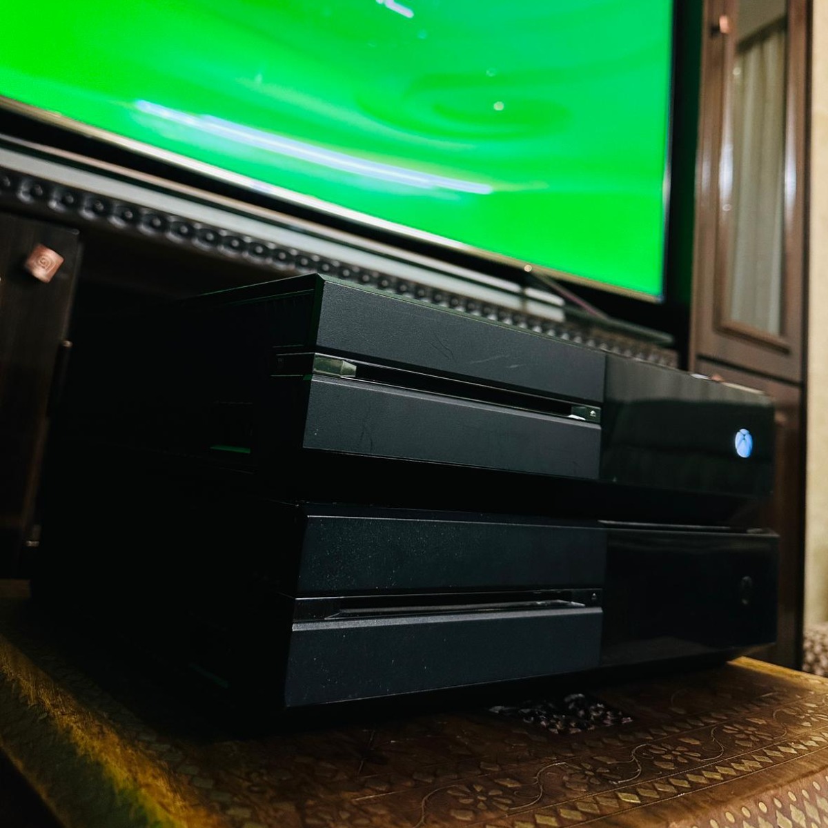 Xbox One Fat أجهزة