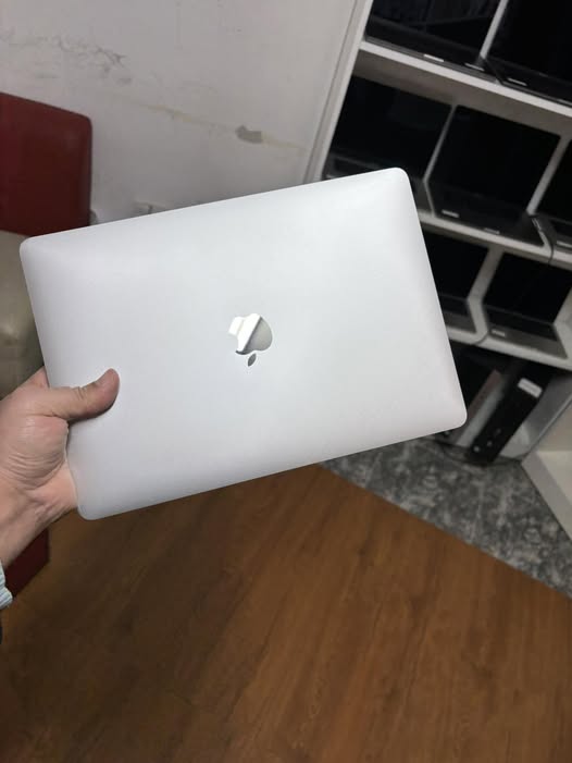 MacBook Air M1