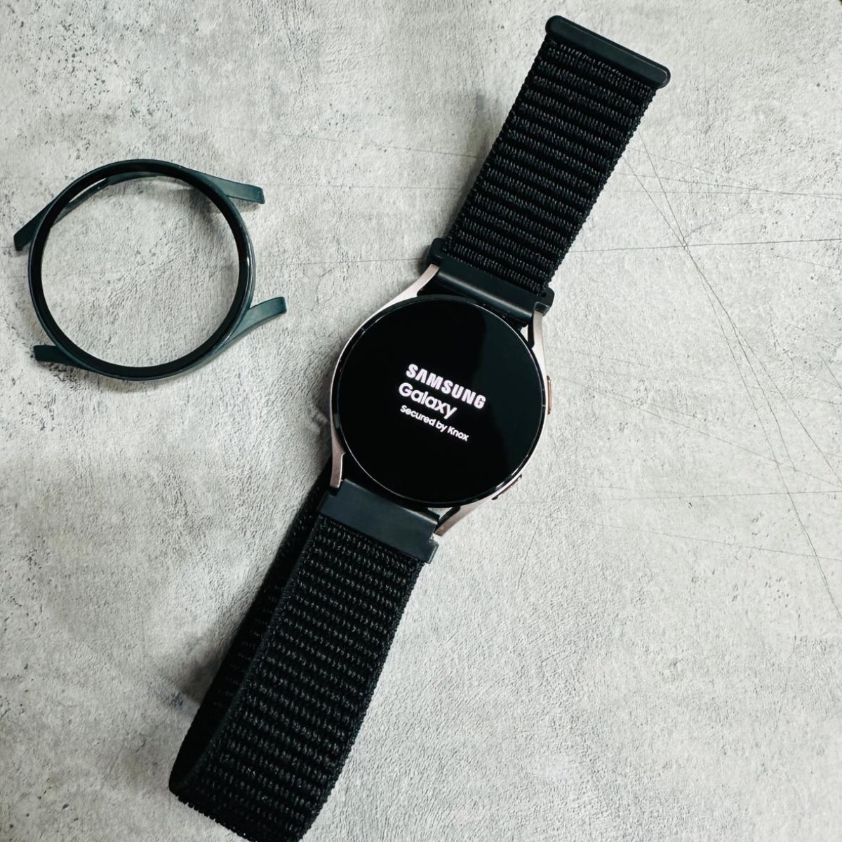 Samsung Galaxy Watch 4 ساعة