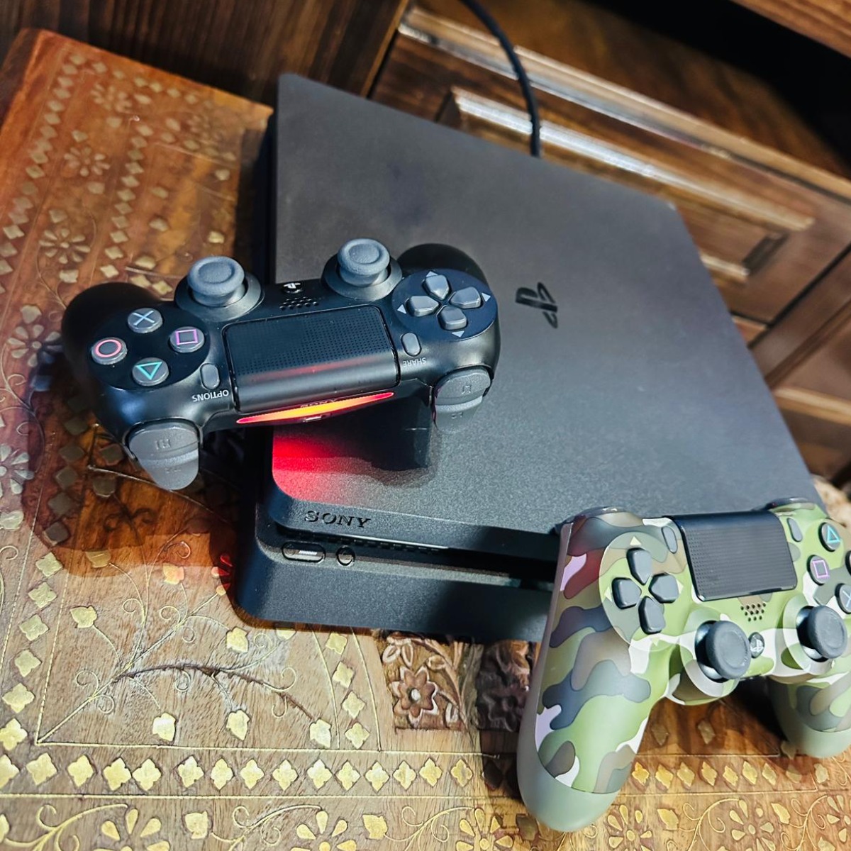 Playstation 4 Slim | بلاستيشن 4 سلم