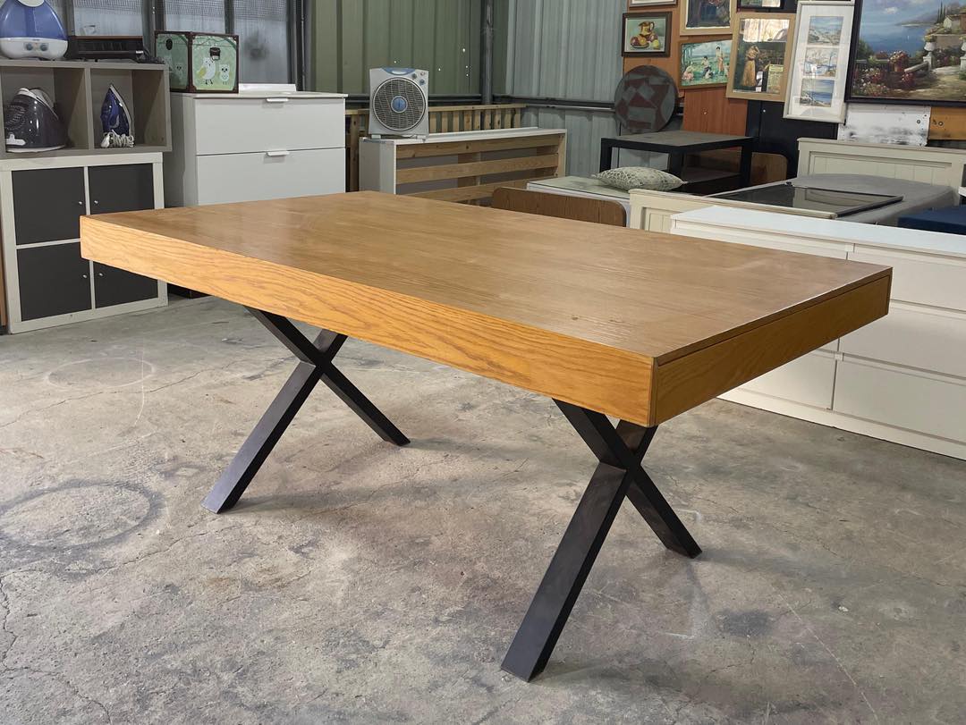 طاولة سفرة فخمة