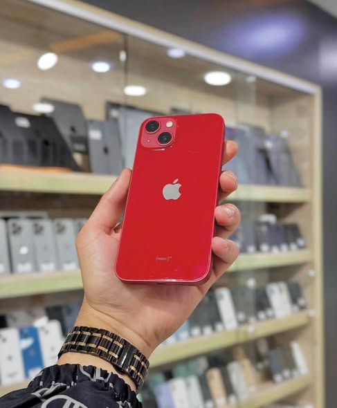 iPhone 13