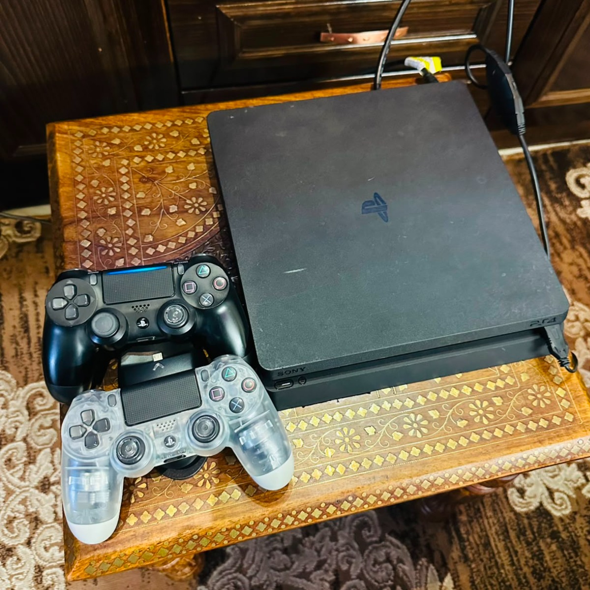 Playstation 4 Slim | بلاستيشن 4 سلم