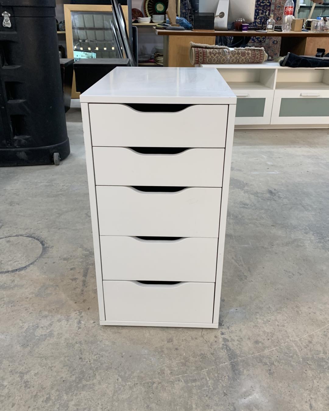 وحدة جوارير حجم كبير