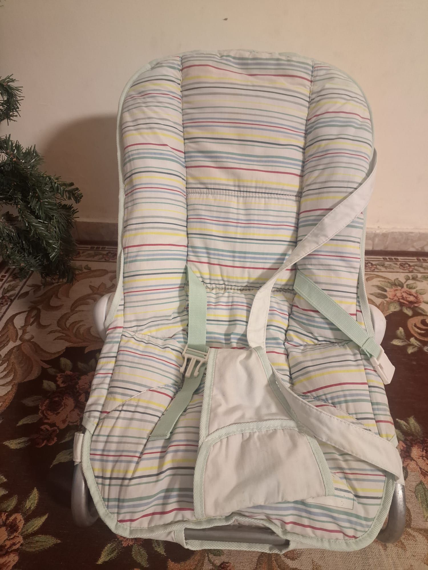 كوت أطفال بحالة جيدة جدا ً